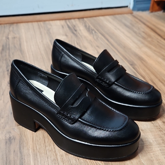 Dolce Vita Shoes - Dolce Vita Women's Yanni Black Platform Loafers